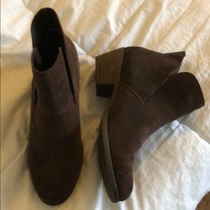 Me Too Ankle Boots 8.5